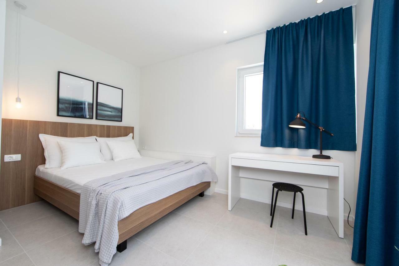 Apartments No 18 Tucepi Bagian luar foto